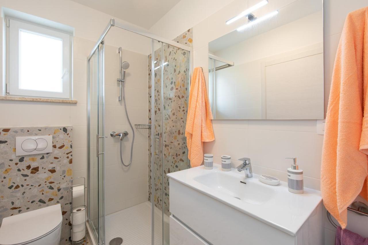 Apartman Ivona Na 1. Katu Малинска Экстерьер фото